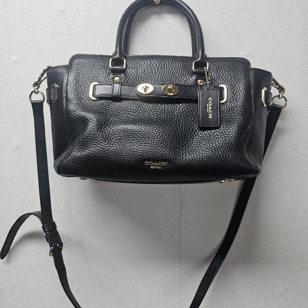 코치 스웨거 27 인 페블 레더 크로스  토드백