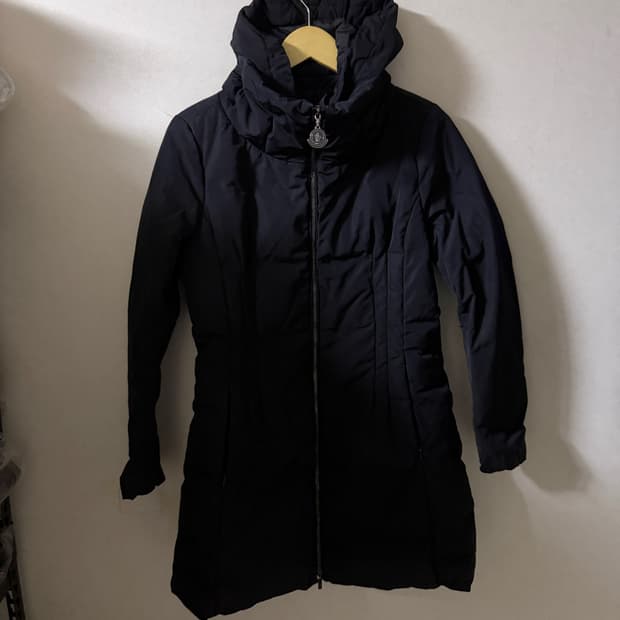 몽클레어 여성 RENNE 경량 패딩코드 2 (여성 55정도)