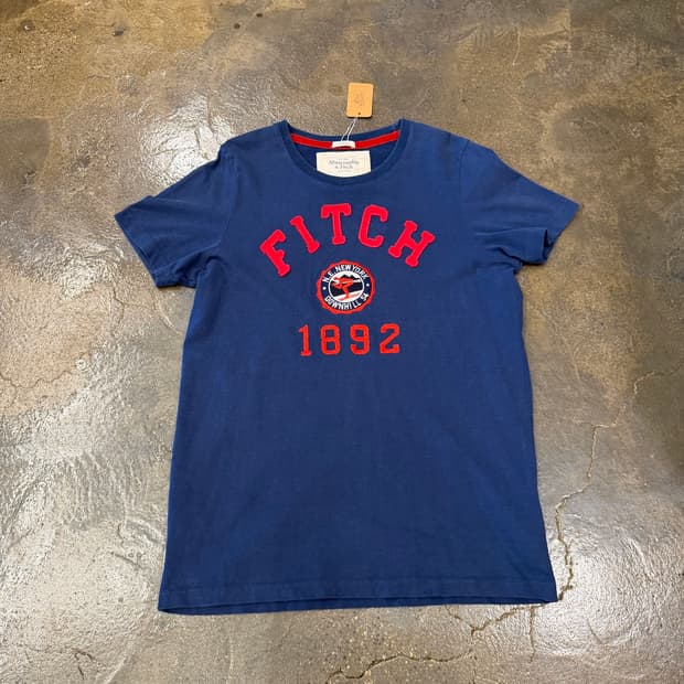 Abercrombie&Fitch 아베크롬비 반팔티 M