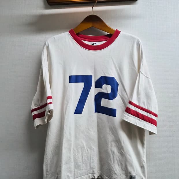 L/105) 나이키 NSW 72 럭비티 팝니다