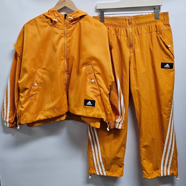 아디다스 여성 우븐 바람막이 트레이닝 셋업 M