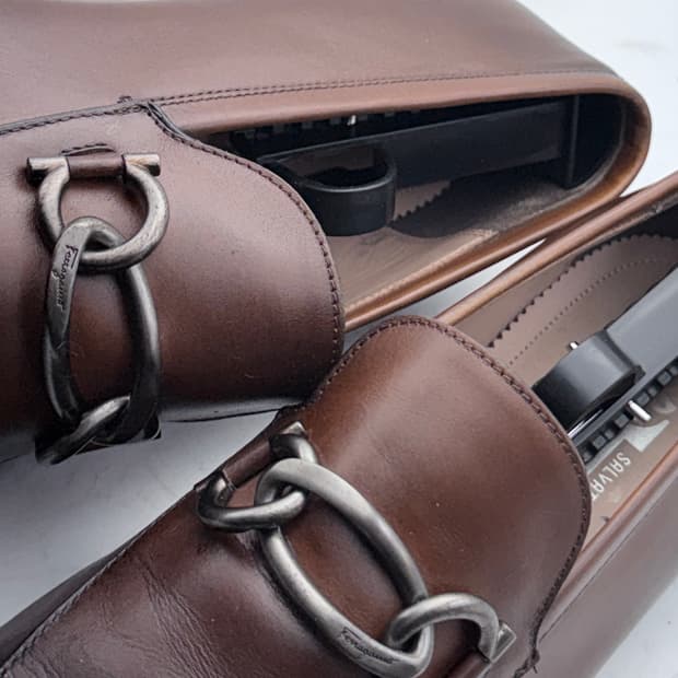 정품)페라가모구두265