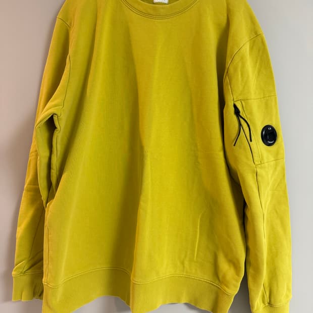 c.p. company 롱슬리브 노랑