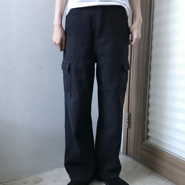 블랙 포켓 데님 팬츠