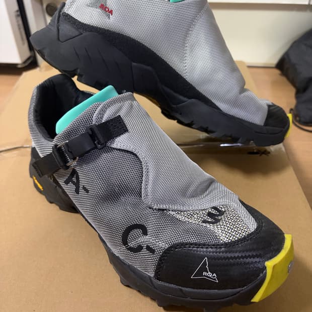 로아 어콜드월 eu43 사이즈