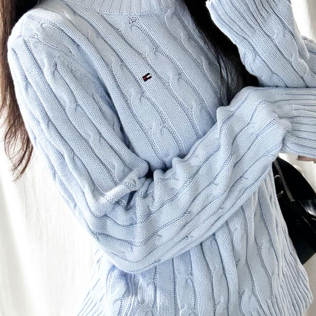 타미힐피거 스몰로고 소라 케이블니트