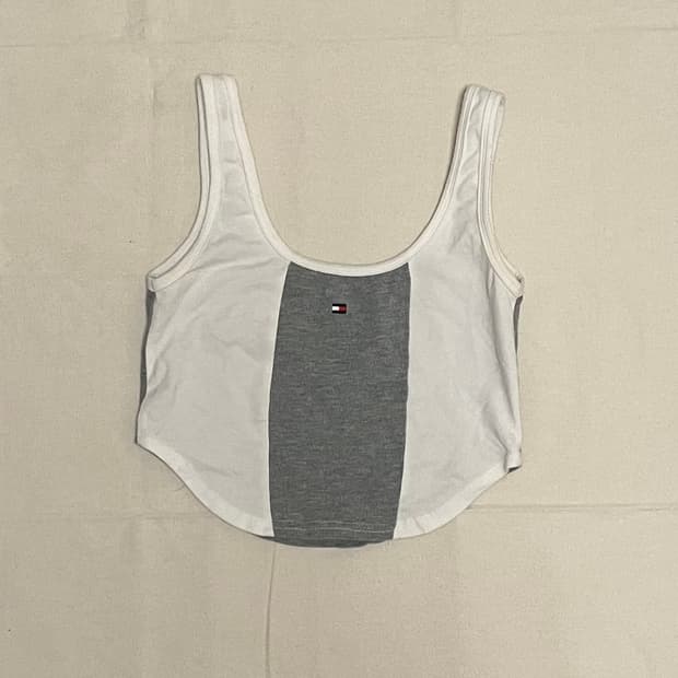 TOMMY HILFIGER sleeveless