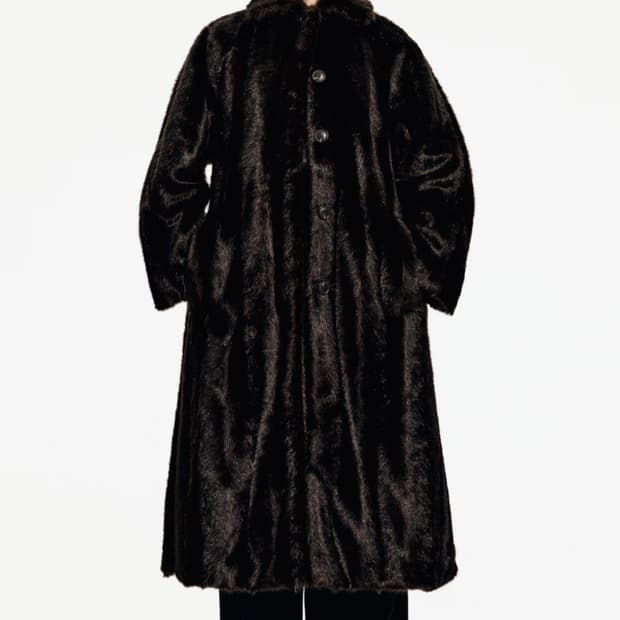 플러피 벨티드 코트