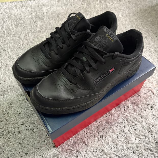 리복 클럽c 트리플블랙 270