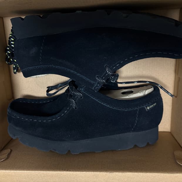 클락스 왈라비 gtx 블랙 우먼 240