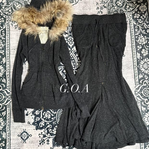G.O.A 00s hoodie & skirt