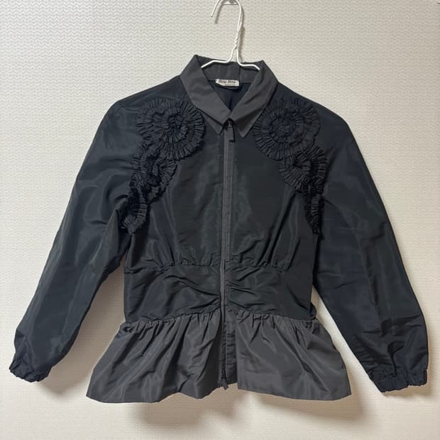 미우미우 셔링 블루종 재킷