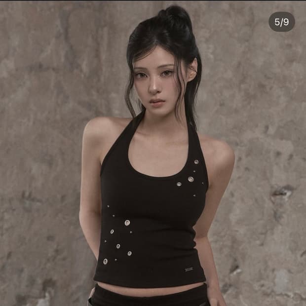 카키포인트 아이렛 홀터넥 탑 블랙