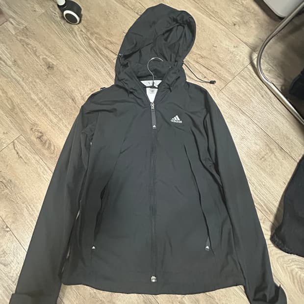 아디다스 바람막이