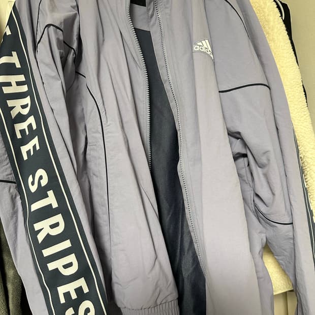 아디다스 바람막이