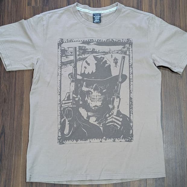 06SS 넘버나인 스컬 건맨 그래픽 티셔츠