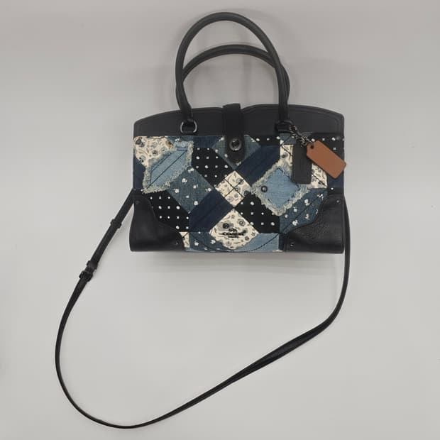 COACH 뉴욕 데님 패치워크 토트백