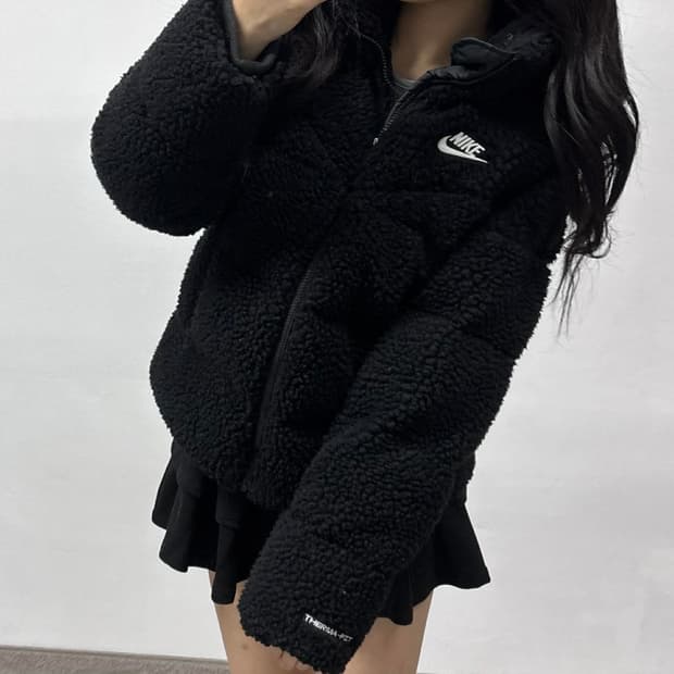 나이키 신형 써마핏 시티 시리즈 덕다운 걸즈 자켓 숏 푸퍼 패딩(S)