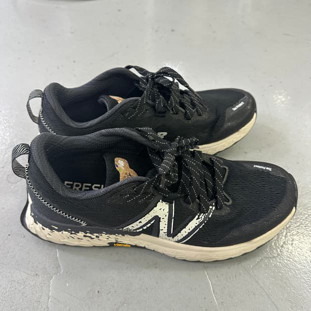 280 뉴발란스 프레시폼x이에로v7 0406D