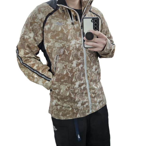 L 100 뉴발란스 러닝 리얼트리 카모 스판 바람막이