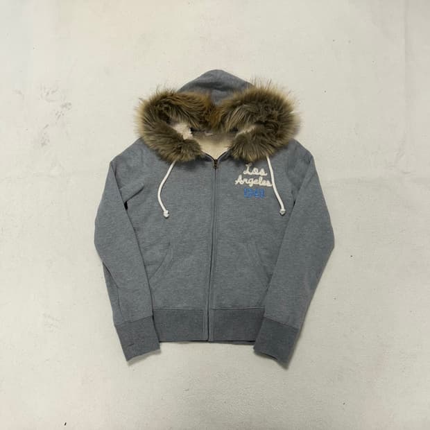 후아유 울프죠 후드집업