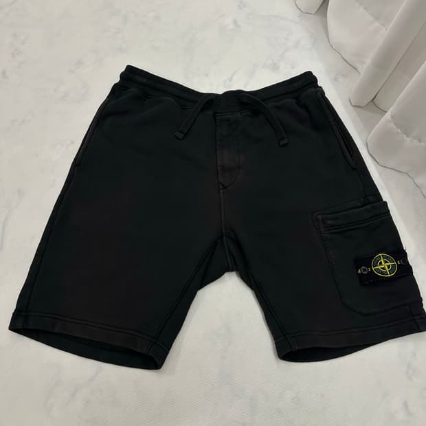 스톤아일랜드 카고 반바지 M 사이즈