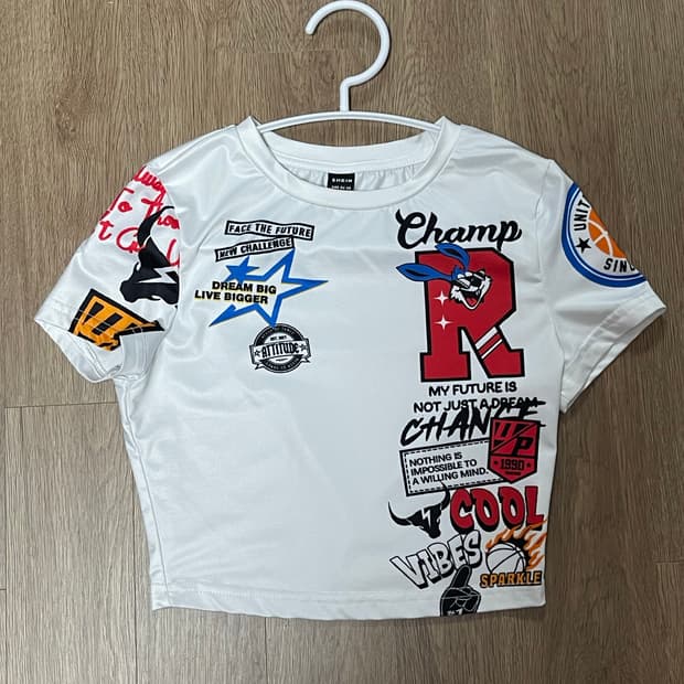 SHEIN 흰색 프린팅 크롭 반팔 티셔츠