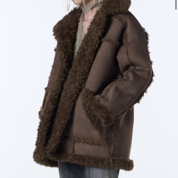 오디너리홀리데이 무스탕