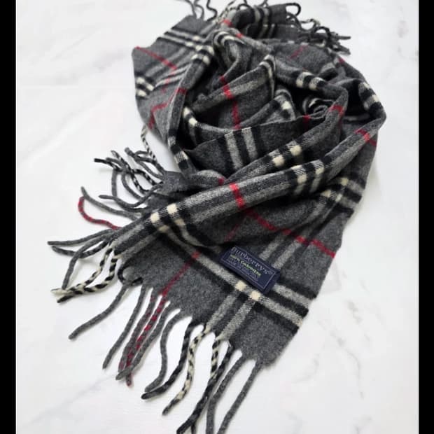 버버리 캐시미어 머플러 그레이