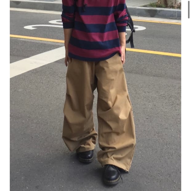 단스튜디오 레터프 핀턱 벌룬 코튼 팬츠