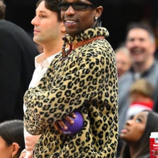 [3/L] 캐피탈 레오파드 후리스 플리스