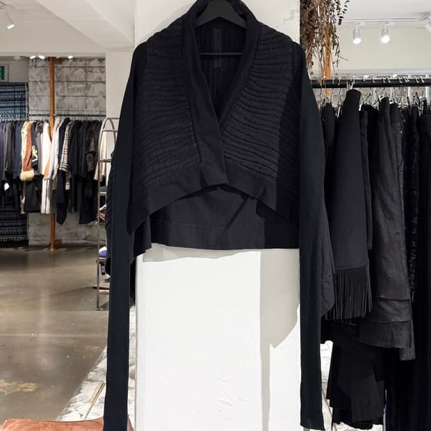 릭 오웬스 11SS ANTHEM 블랙 립드 니트 패널 가디건