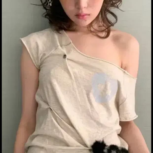 샵페어리 button up zodiac half T-shirt 오트밀