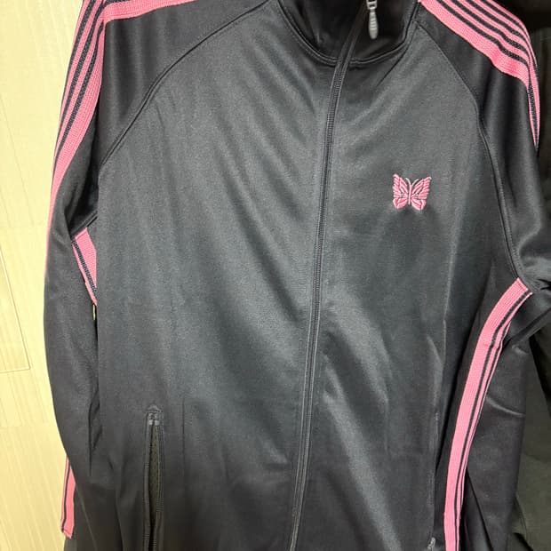 니들스 네이비 핑크 트랙자켓