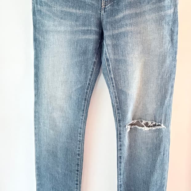 생로랑 무릅디스진 31