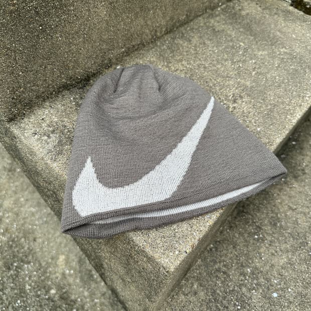 Nike Swoosh Reversible Beanie