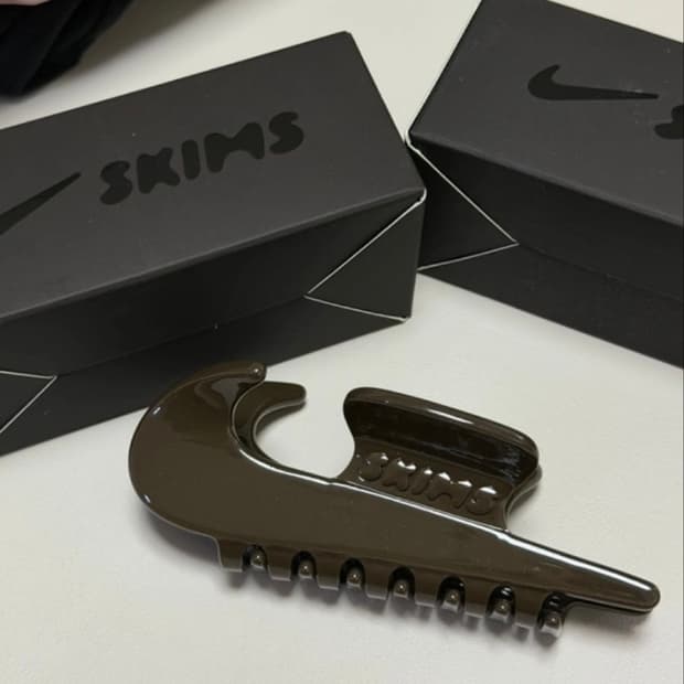 나이키 스킴스 집게핀