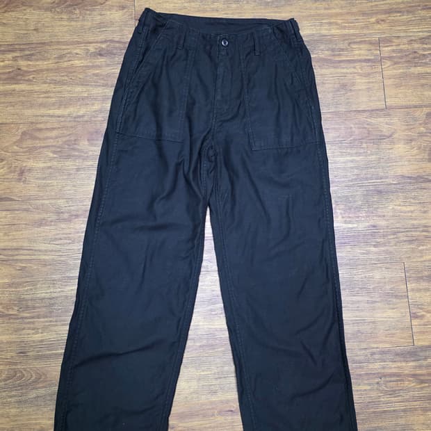 무탠다드 블랙 퍼티그팬츠 