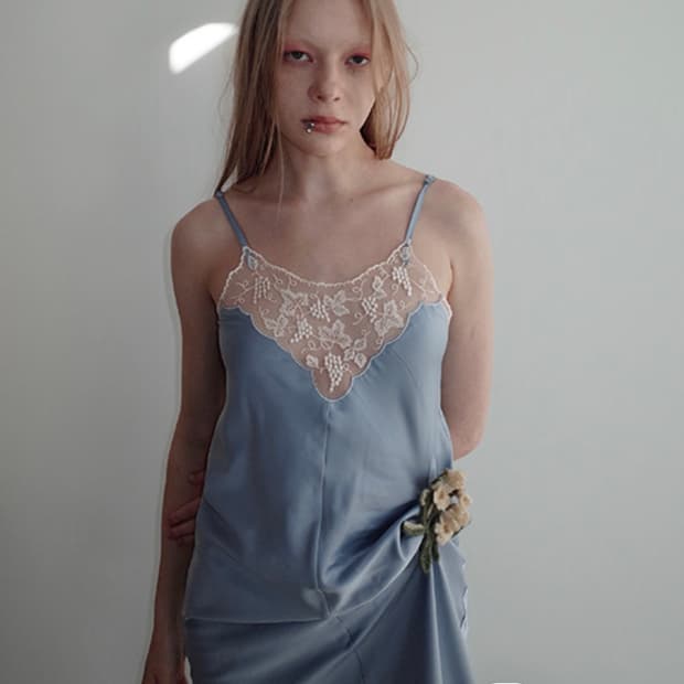 프레클 lace needle point dress blue