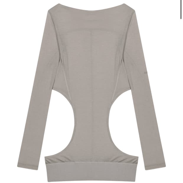 오호스 Curved Cut Layered Tee Warm Grey 