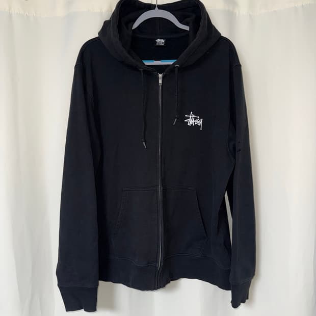 Stussy 블랙 후드집업