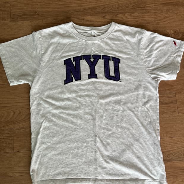 NYU 티셔츠