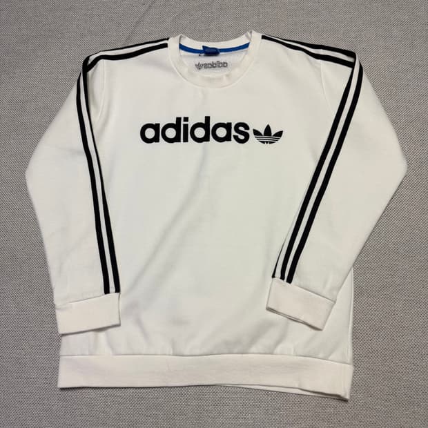 아디다스 오리지널 로고 맨투맨