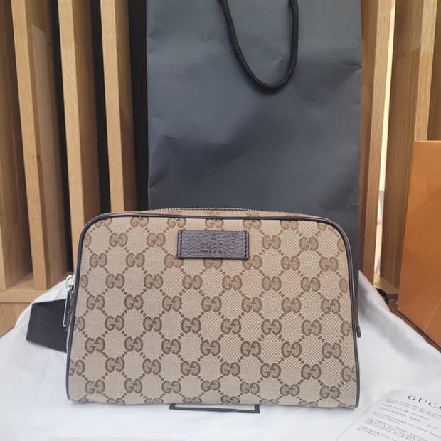 (미사용 새상품) 구찌 GG 캔버스 벨트 크로스백