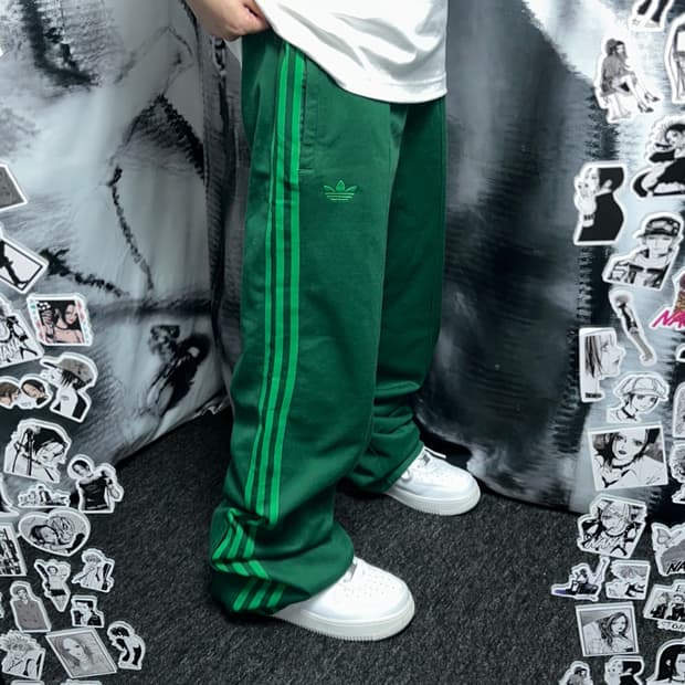 아디다스 불꽃 삼선 그린 트랙팬츠