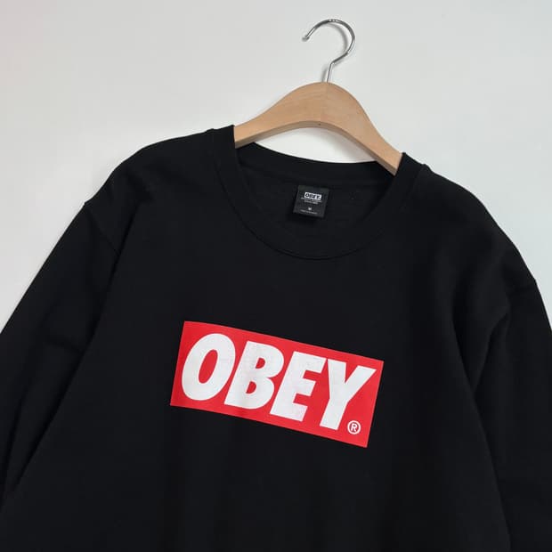 Obey 오베이 로고 블랙 슬리브 맨투맨
