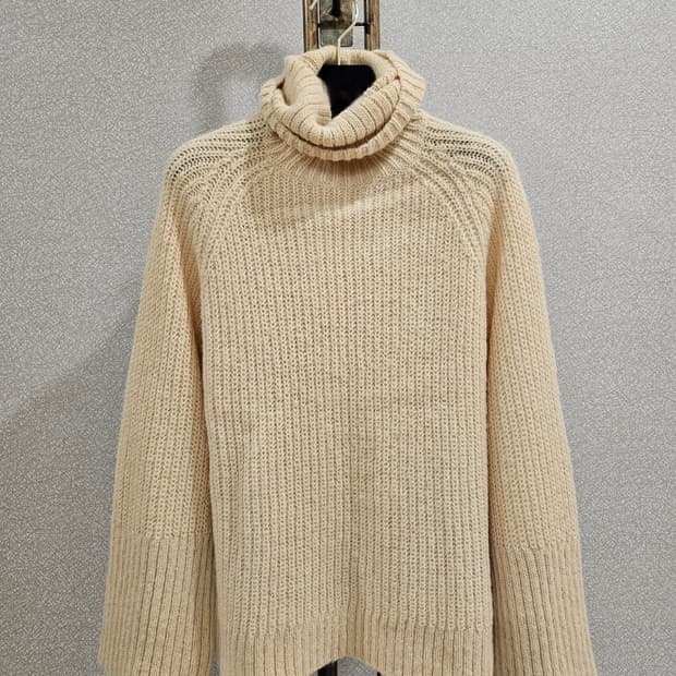 클럽모나코 니트