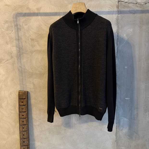 휴고보스 블랙라벨 짚업 가디건 100