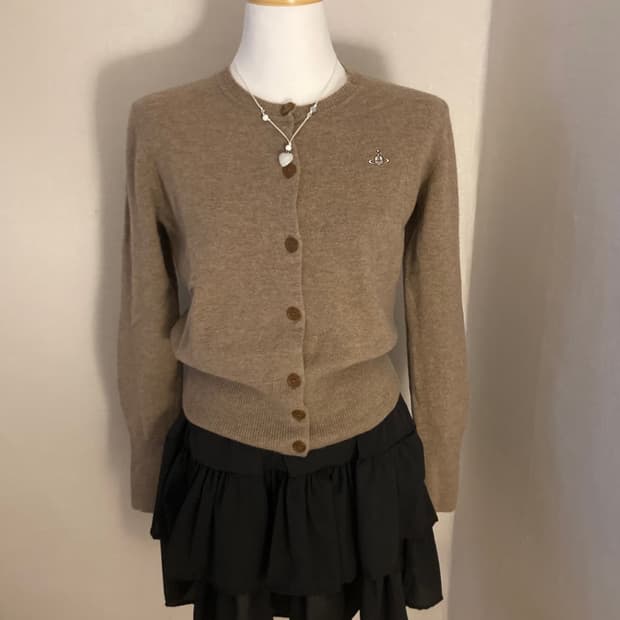 비비안웨스트우드 정품 가디건