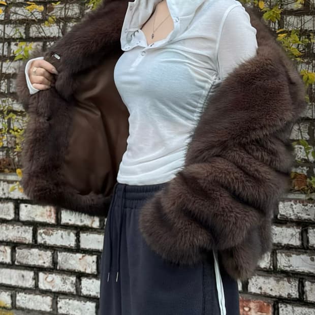 블랙업 퍼 후드점퍼